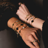 onyx clove motif