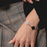 onyx clover motif